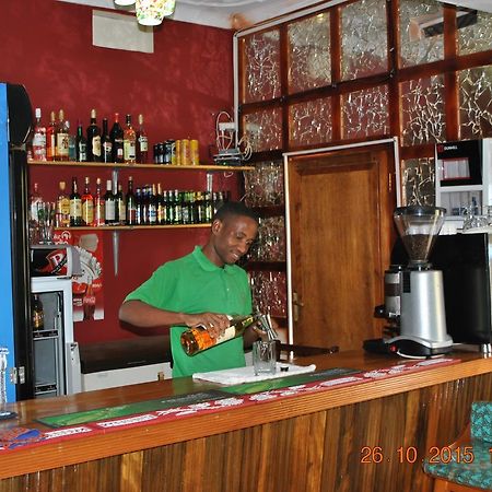 Little Woods Inn Mbarara Exterior foto