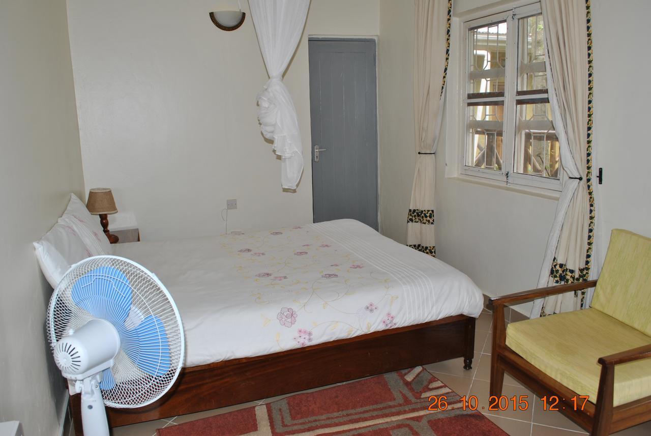 Little Woods Inn Mbarara Exterior foto