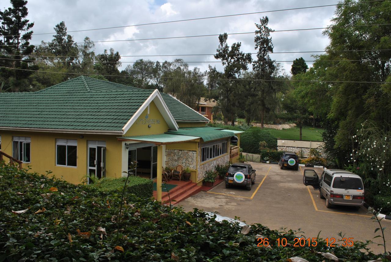 Little Woods Inn Mbarara Exterior foto