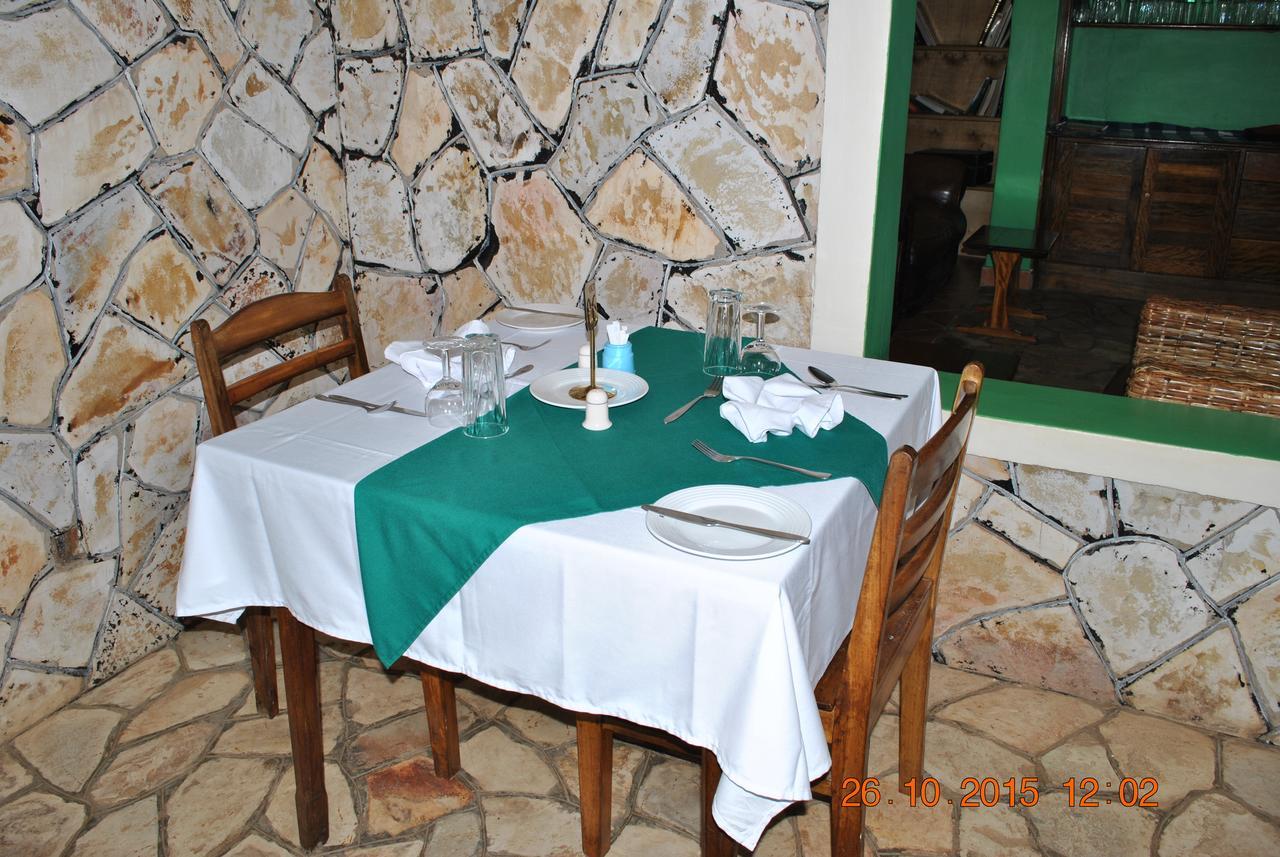 Little Woods Inn Mbarara Exterior foto